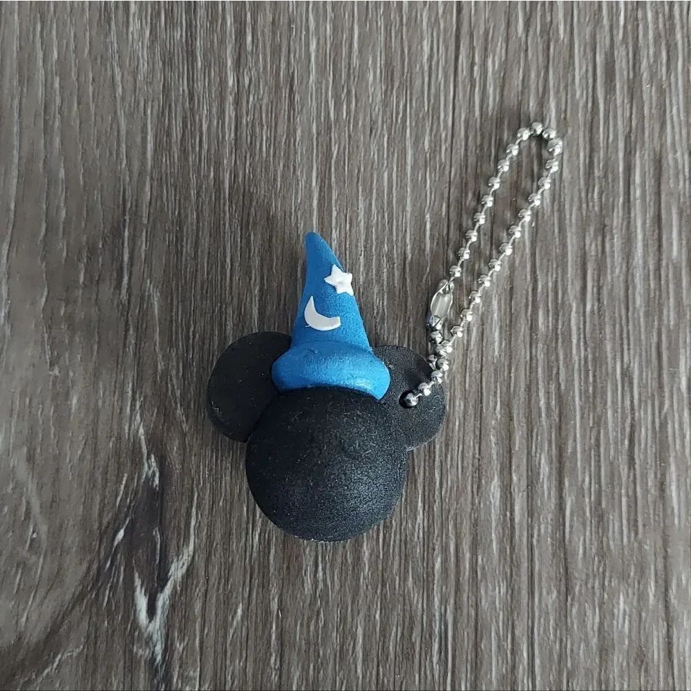 Walt Disney World Foam 3D Blue Mickey Mouse Icon Keychain